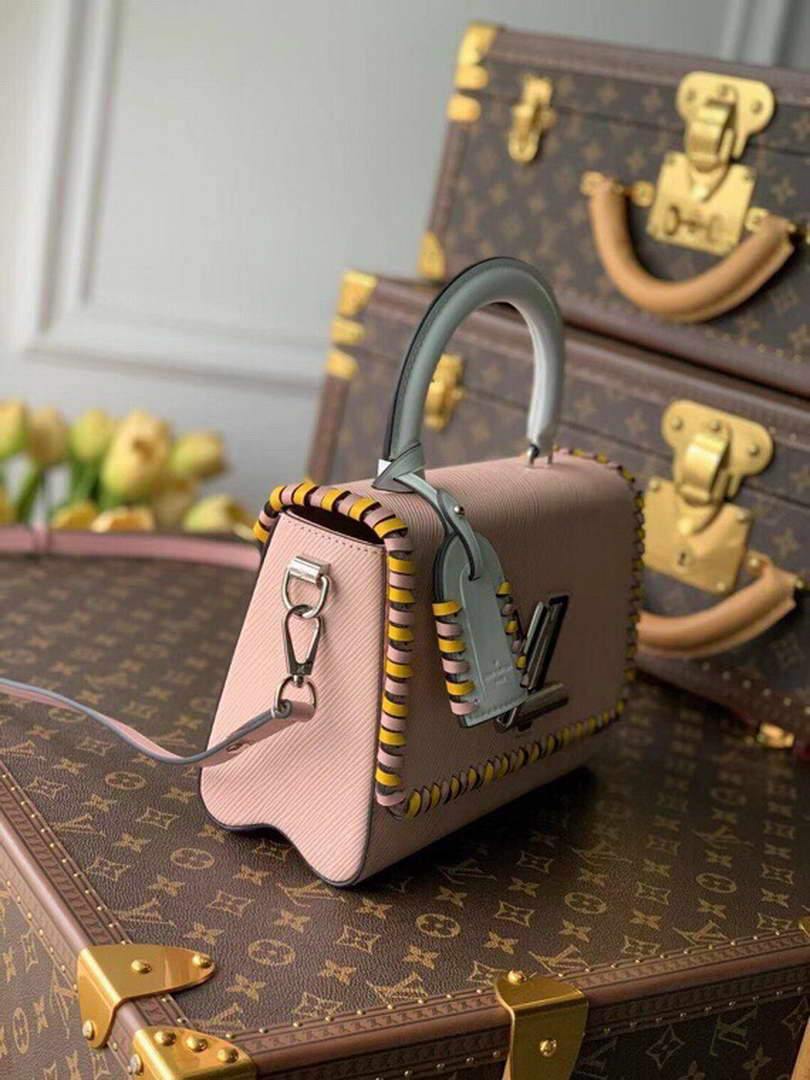 LV M50283 Louis Vuitton Twist MM Bag Pink - Voguebags