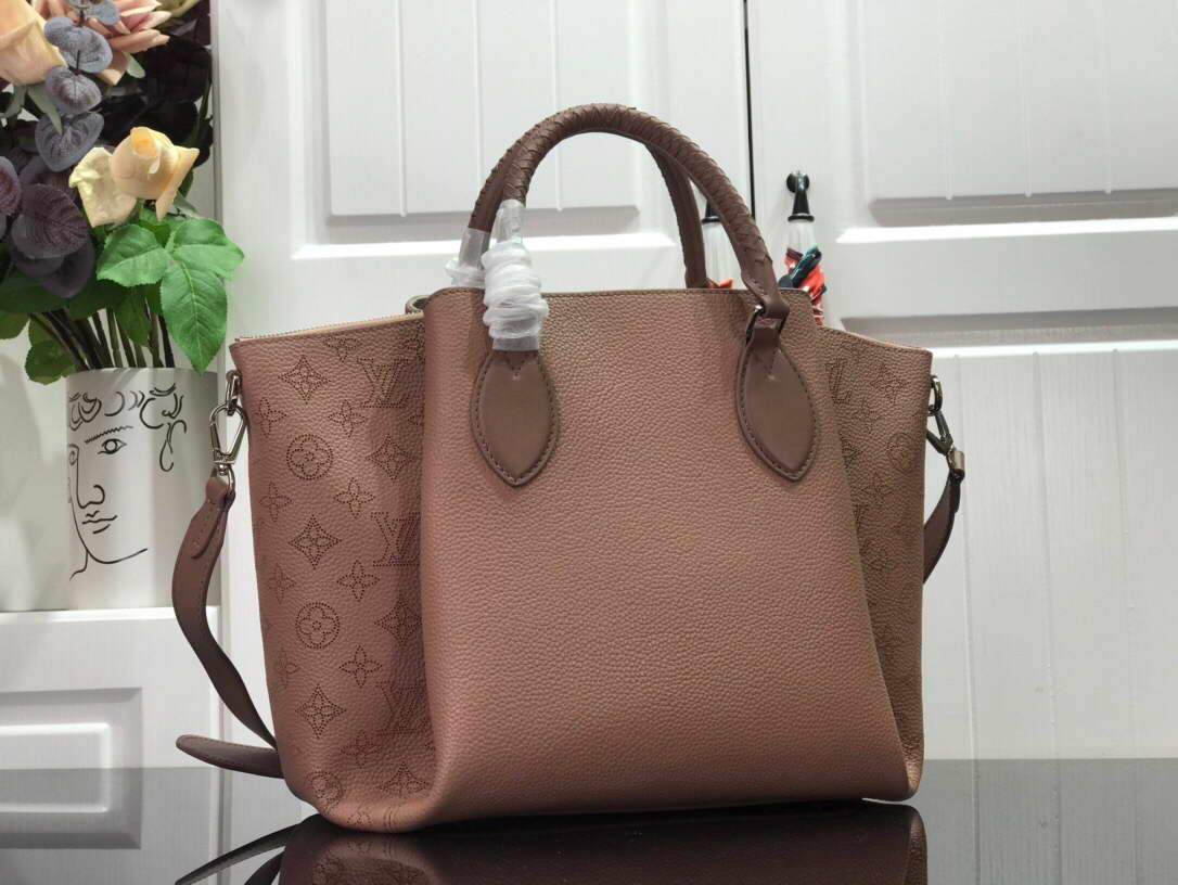 LV M55030 Louis Vuitton Haumea Mahina Bag M55031 Magnolia Pink - luxibagsmall