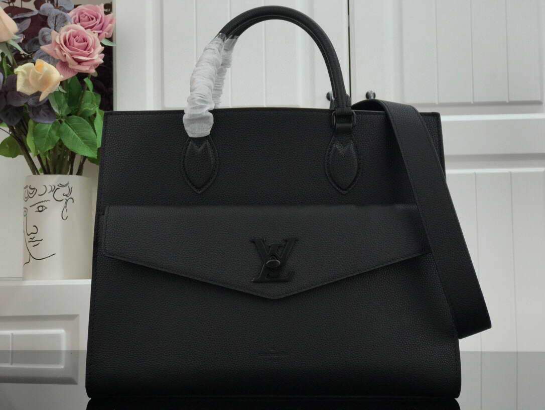 LV M55846 Louis Vuitton Lockme Tote MM Leathers M55818 Bag Black - luxibagsmall