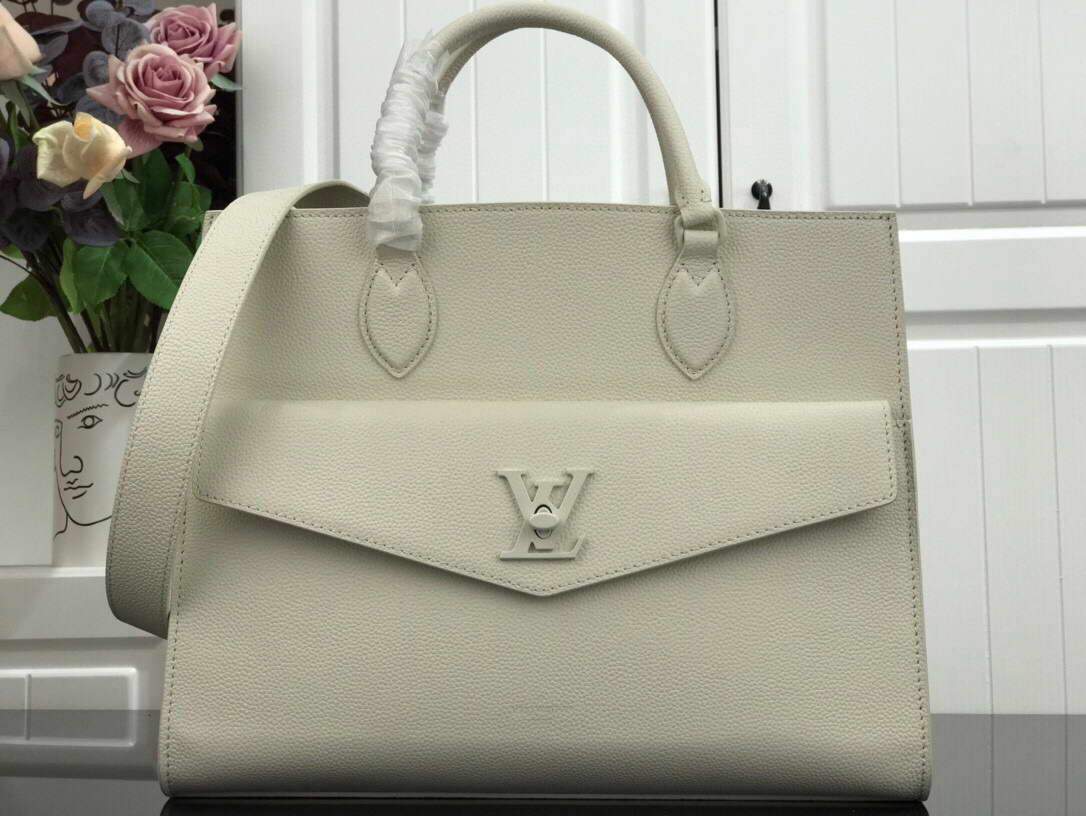 LV M55846 Louis Vuitton Lockme Tote MM Leathers M55818 Bag White - luxibagsmall