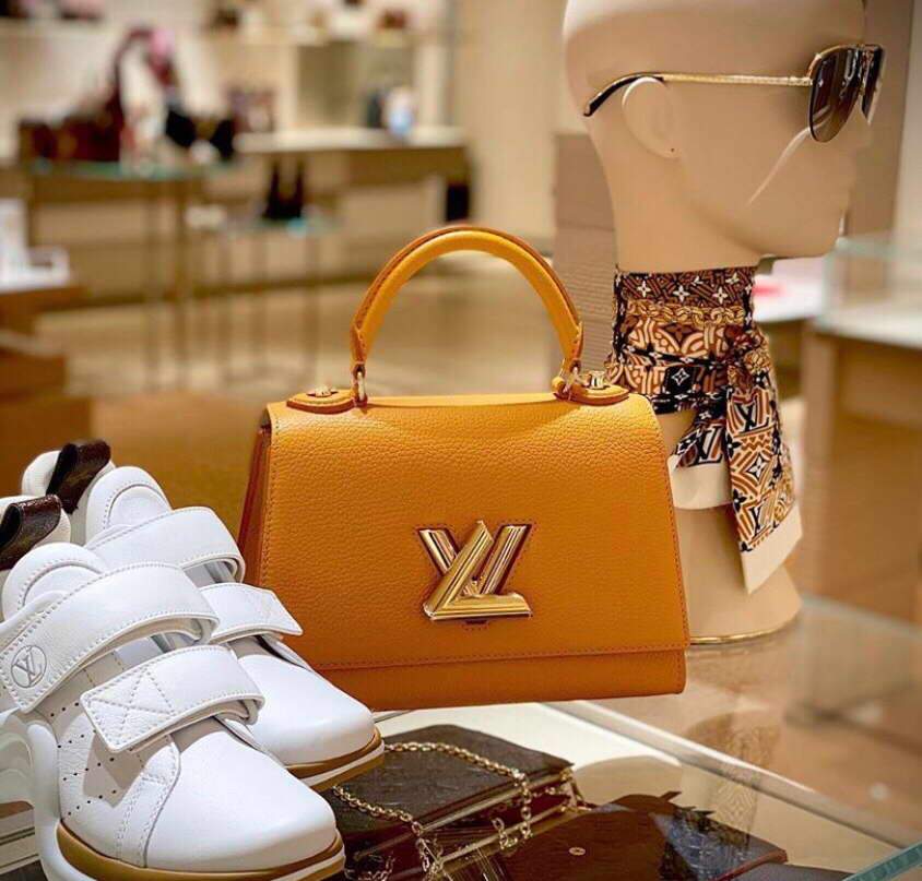 LV M57136 Louis Vuitton Twist one Handle PM M57093 Taurillon Leather Saffron - luxibagsmall