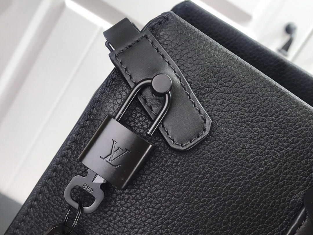 LV M57308 Louis Vuitton Tote Bag Black Grained Calf Leather - luxibagsmall