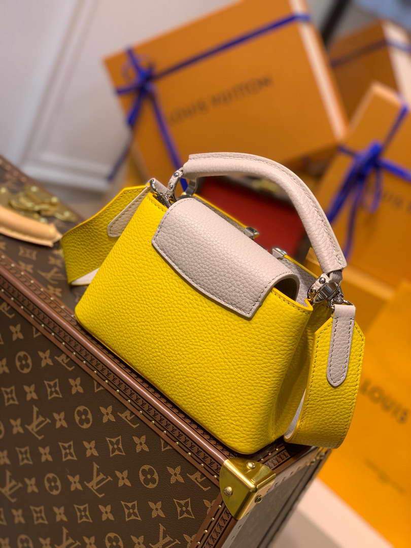 LV M57521 Louis Vuitton Capucines Mini M57520 Bag Yellow Beige - luxibagsmall