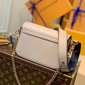 LV M58554 Louis Vuitton Lockme Tender Bag M58557 M58555 Greige - luxibagsmall