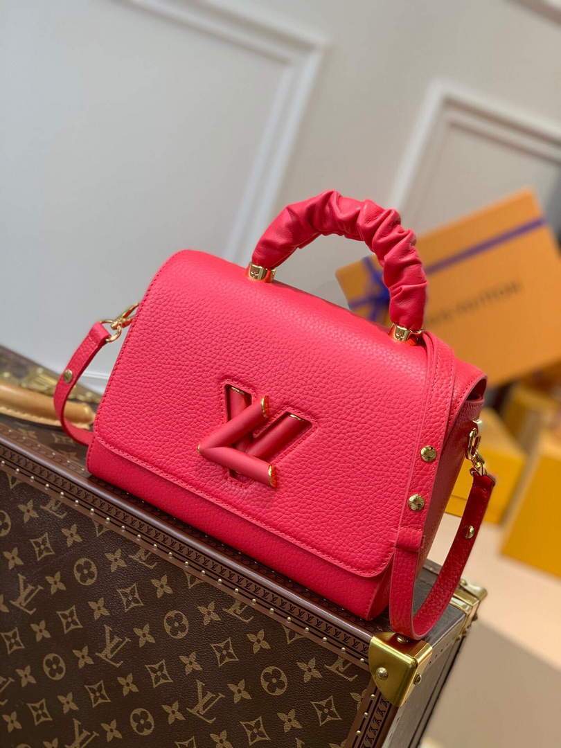 LV M58688 Louis Vuitton Twist MM Leathers Handbag Pondichery Pink - luxibagsmall