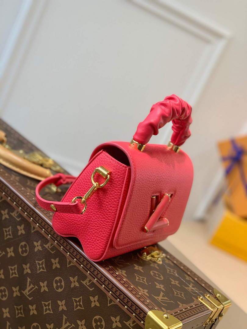 LV M58691 Louis Vuitton Twist PM Leathers Handbag Pondichery Pink - luxibagsmall