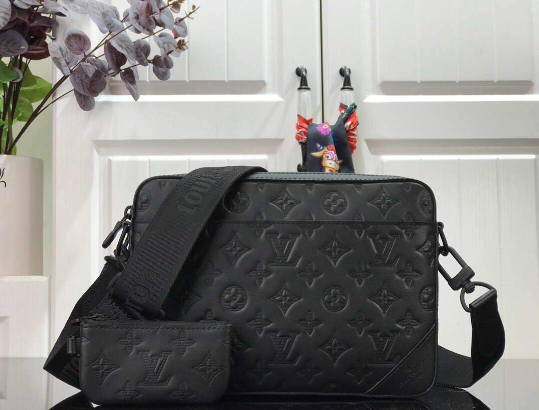 LV M69827 Louis Vuitton Duo Messenger Monogram Shadow Leather Black - luxibagsmall