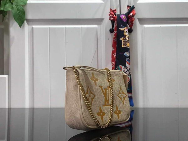 LV M80501 Louis Vuitton Mini Pochette Accessoires Cream - luxibagsmall