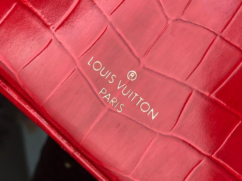 LV N95054 Louis Vuitton Petite Boite Chapeau Crocodilien Brillant N93597 Bag Red - luxibagsmall