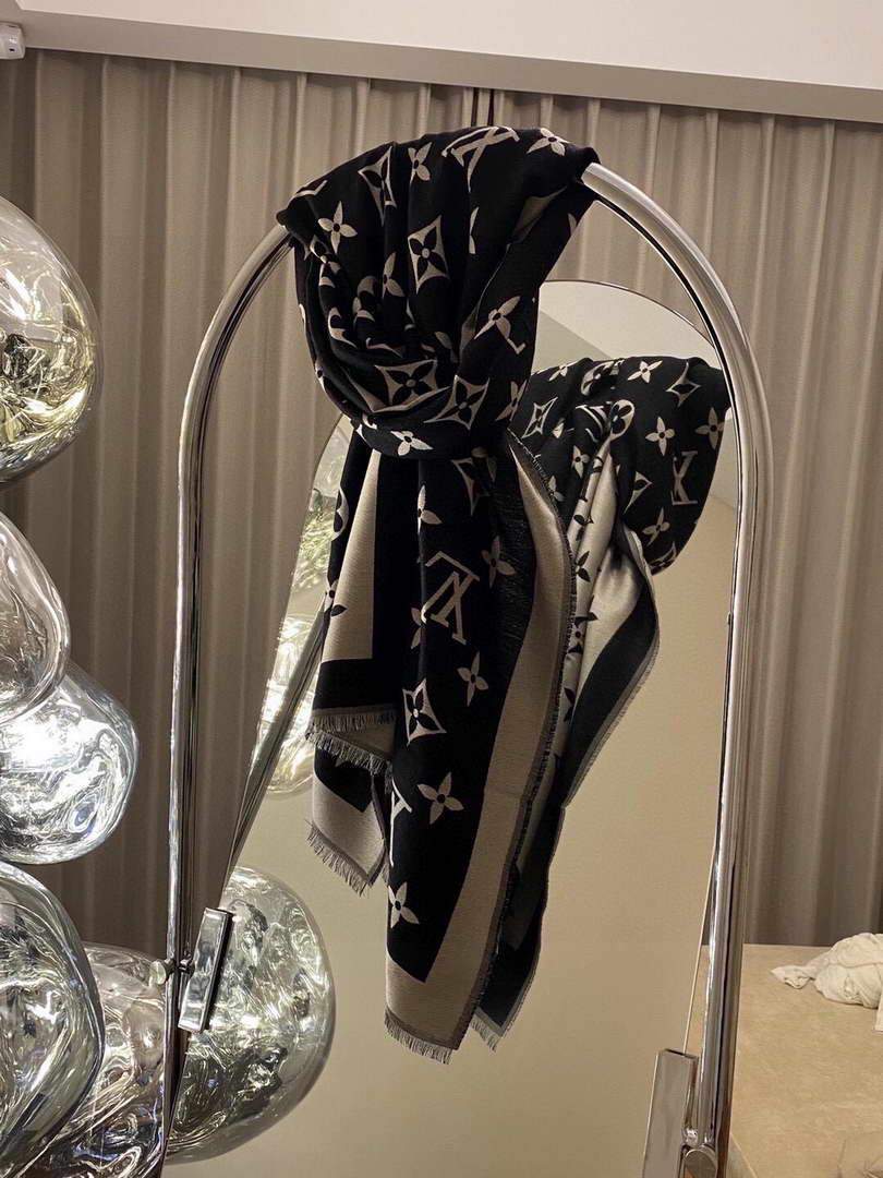 LV Scarves Louis Vuitton Monogram Shawl Scarf M60013 - luxibagsmall