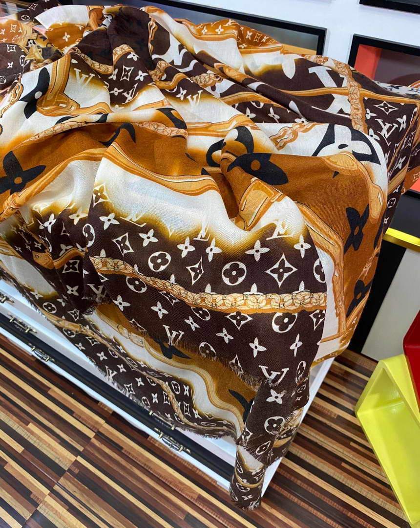 LV Scarves Louis Vuitton Monogram Shawl Scarf M60026 - luxibagsmall