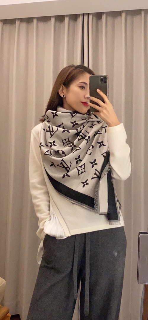 LV Scarves Louis Vuitton Monogram Shawl Scarf M60013 - luxibagsmall