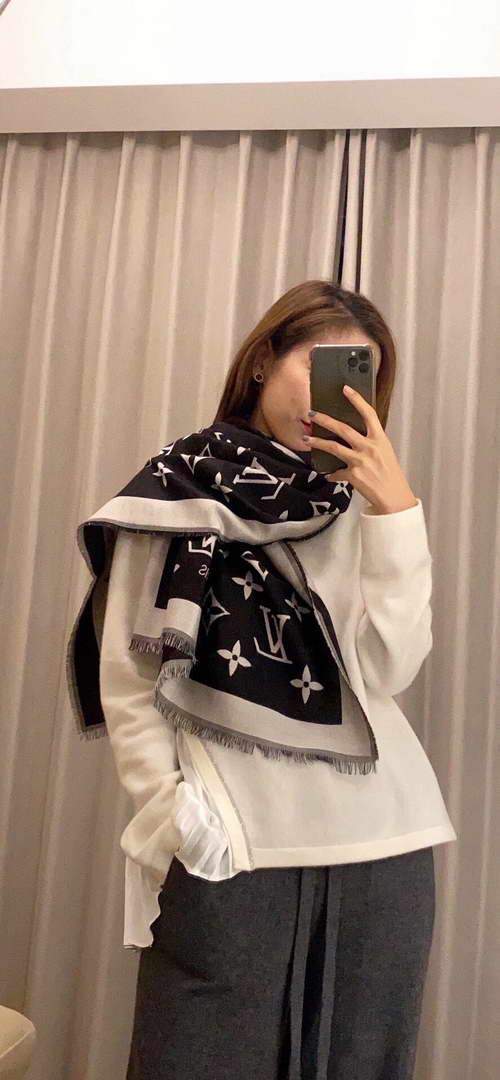 LV Scarves Louis Vuitton Monogram Shawl Scarf M60013 - luxibagsmall