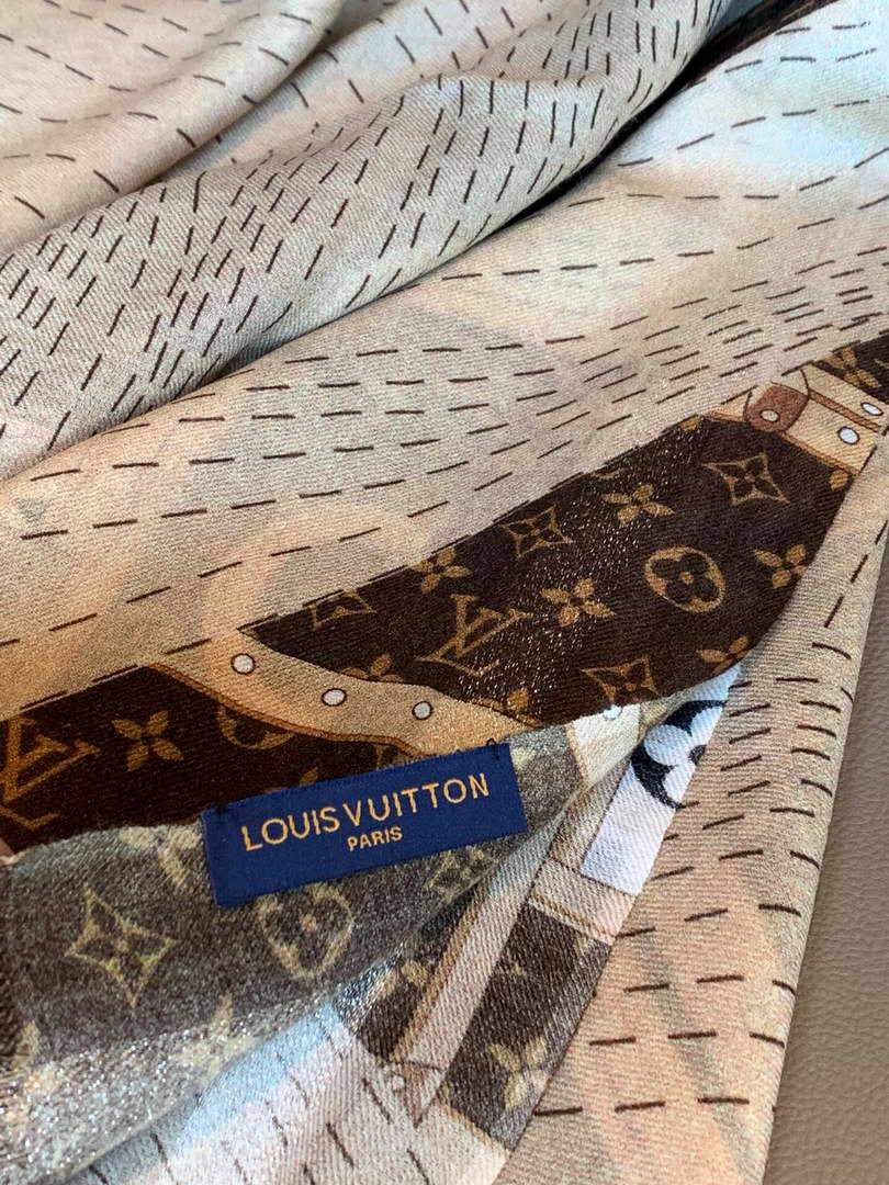 LV Scarves Louis Vuitton Monogram Shawl Scarf M60039 - luxibagsmall