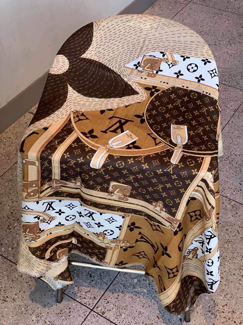 LV Scarves Louis Vuitton Monogram Shawl Scarf M60039 - luxibagsmall