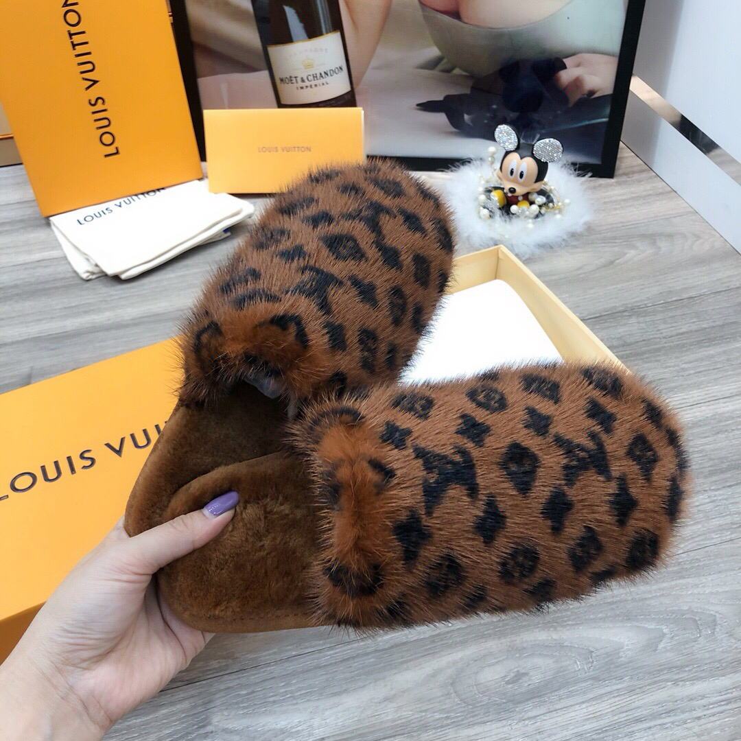 LV Slippers Designer Louis Vuitton Home Slippers 81094 Brown - luxibagsmall