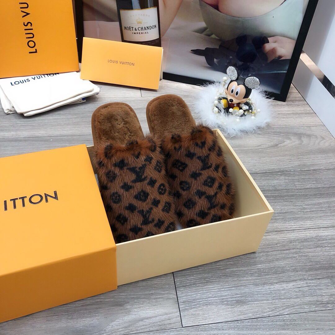 LV Slippers Designer Louis Vuitton Home Slippers 81094 Brown - luxibagsmall