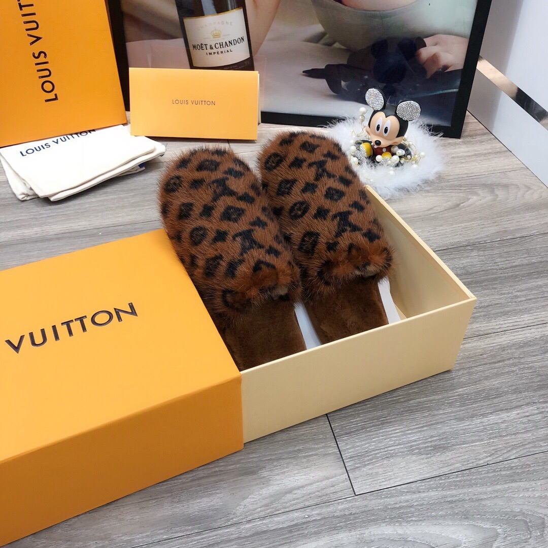 LV Slippers Designer Louis Vuitton Home Slippers 81094 Brown - luxibagsmall