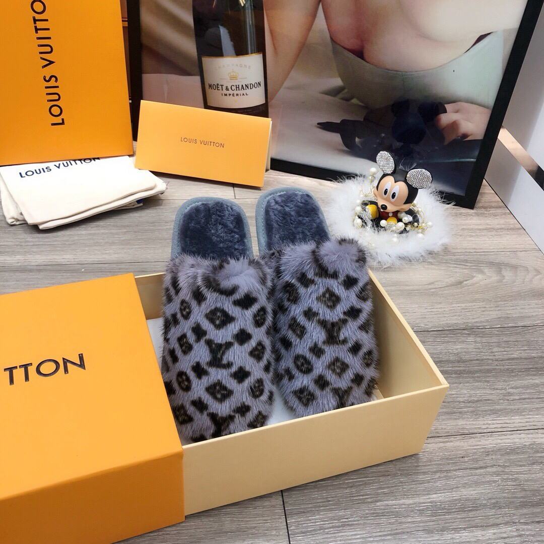 LV Slippers Designer Louis Vuitton Home Slippers 81094 Black and Gray - luxibagsmall