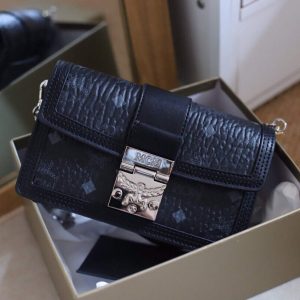 xubag.ru-mcm-mwrbawo05bk001-tracy-mini-crossbody-in-visetos-black-002