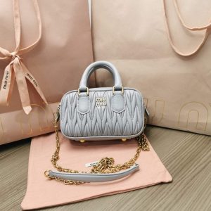 xubag.ru-miumiu-5bp077-matelasse-nappa-leather-top-handle-mini-bag-042