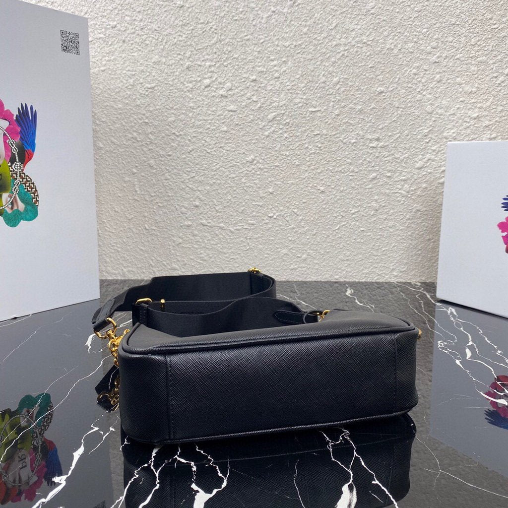 Prada 1BH204 Prada Re-Edition 2005 Saffiano leather Bag in Black - luxibagsmall