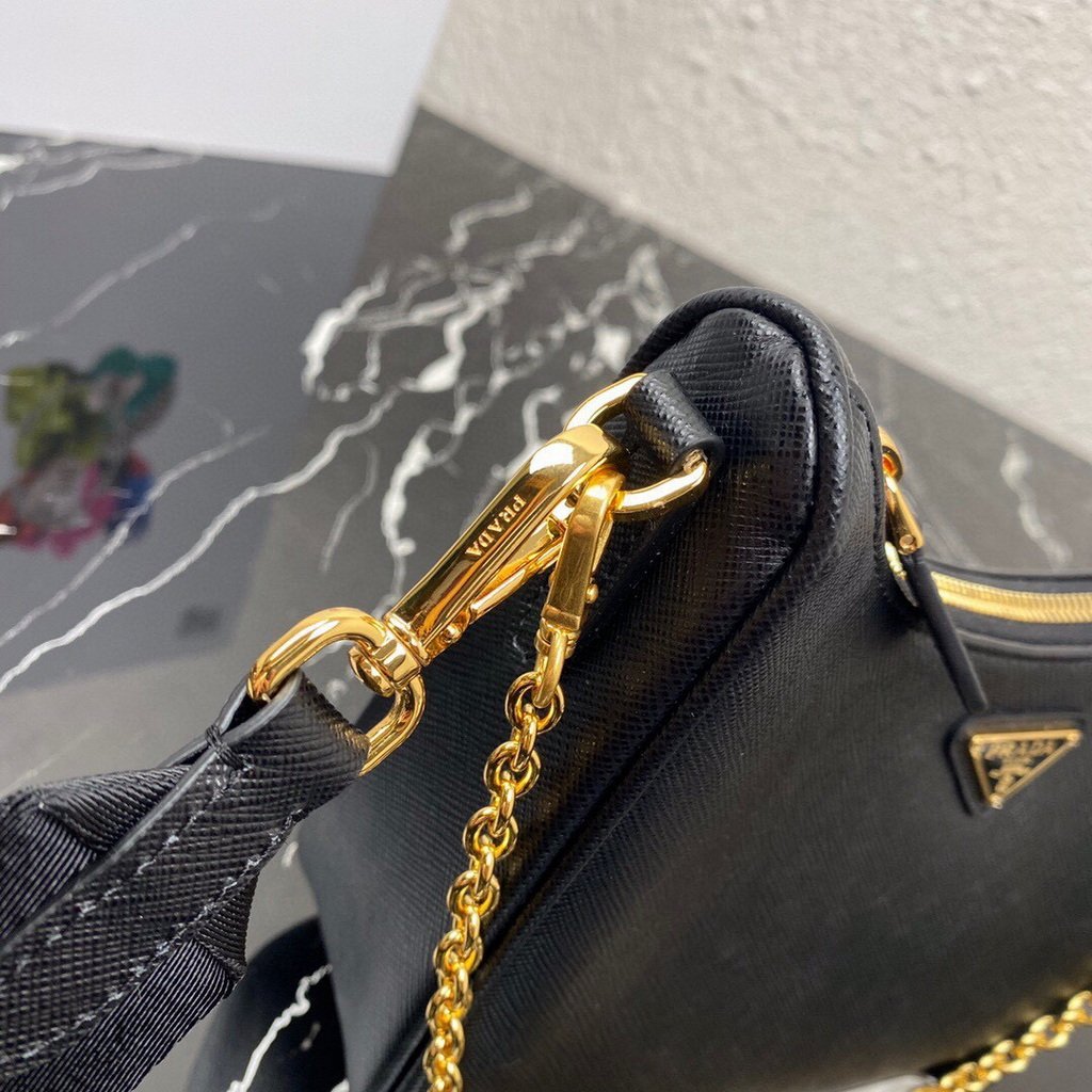 Prada 1BH204 Prada Re-Edition 2005 Saffiano leather Bag in Black - luxibagsmall
