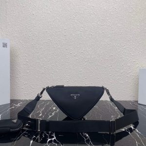 xubag.ru-prada-nylon-prada-triangle-shoulder-bag-1bh190-black-01