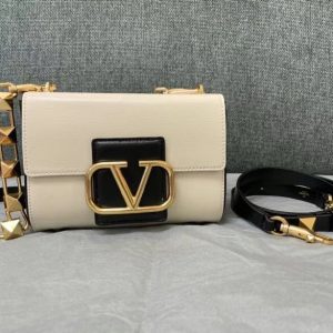 xubag.ru-valentino-xw2b0j96-stud-sign-grainy-calfskin-shoulder-bag-37-2bf62522-e849-4583-9fb9-e8d4e36f2461