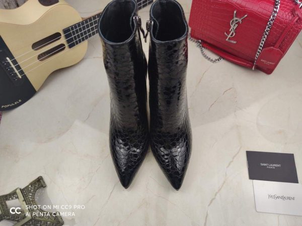 Yves Saint Laurent Opyum Ankle Boots in Alligator-Embossed Patent Leather 63959910 Black with Black Heel - luxibagsmall