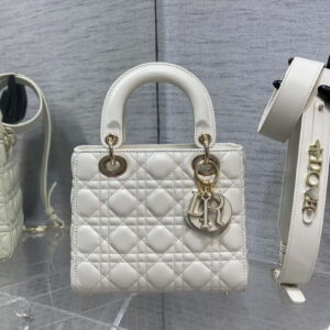 xubag.ru-dior-m0531-small-lady-dior-bag-white-cannage-with-enamel-buckle-001