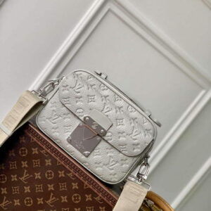 xubag.ru-lv-m23152-louis-vuitton-s-lock-messenger-city-bag-mineral-gray-1