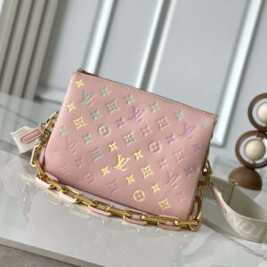 ccabag.com-louis-vuitton-lv-m11726-coussin-pm-handbag-lambskin-jasmine-pink-001