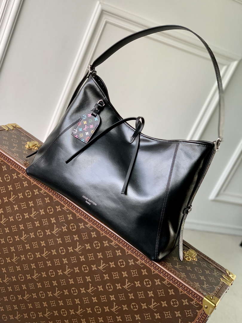 LV M13105 Louis Vuitton LV x TM CarryAll Vibe MM Bag Black