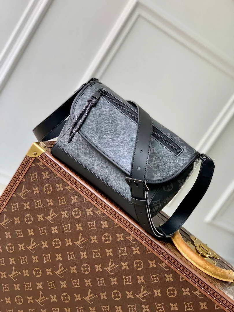 Louis Vuitton LV M12681 Pulse Messenger Monogram Eclipse Canvas
